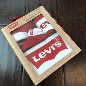 Levi’s 3pc Set Infant Bodysuit&Bib&Bootie